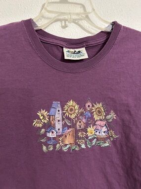 Northern Reflections Purple Sunflower & Birdhouse Short Sleeve Tee